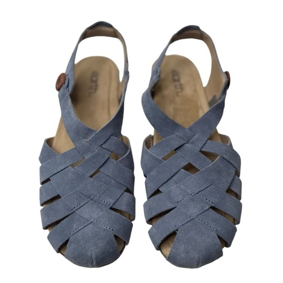 Earth Women’s Belita Blue Suede Slingback Sandals - Picture 2 of 10